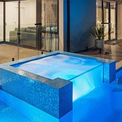 Hoog lichtdoorlaat 95% PMMA Materialen Achtertuin Acryl boven de grond Zwembaden