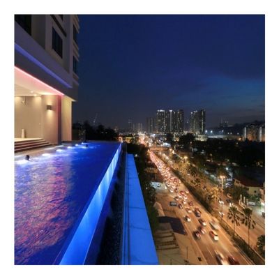 Zwembad zwembad Transparante glasvezel mosaïek acryl panelen met LED-verlichting