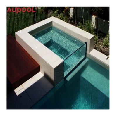 Outdoor Resort zwembadbedekking met helder acryloppervlak en hoge oppervlakhardheid